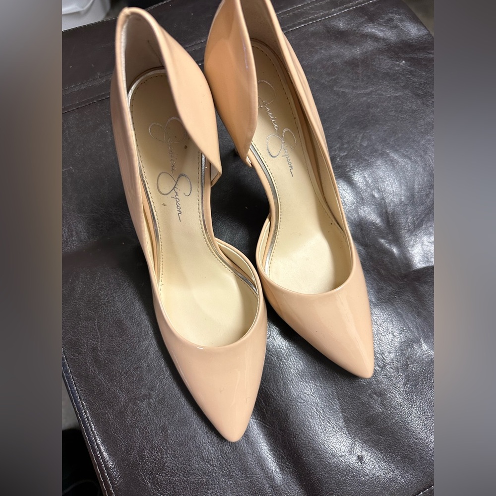 Jessica Simpson Nude Heels, sexy pumps, brand new, Livvy Heels NWOT, never worn!
